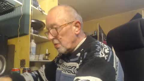 pascal88881 online show from 01/02/25, 07:40