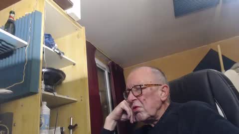 pascal88881 online show from 01/08/25, 06:52