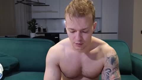 Pashka online show from 10/22/25, 07:08