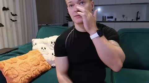 Pashka online show from 10/29/25, 06:04