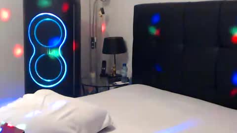 Sexy Prinsesje Celina and my Boyfriend Fred  Follow Passiekoppel on TwitterREAD BIO online show from 12/29/24, 10:47