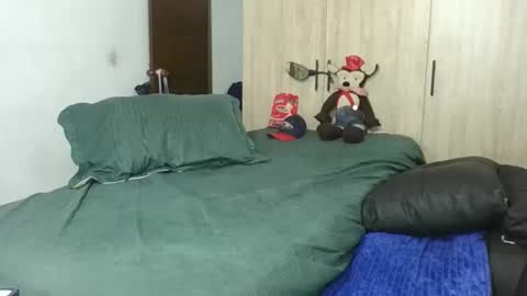 Snapshot of passion_fruit01 chatting on 09/18/25, 03:30 passion_fruit01 online show from 09/18/25, 03:30