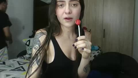 Snapshot of passion_fruit01 chatting on 09/19/25, 09:26 passion_fruit01 online show from 09/19/25, 09:26