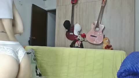 Snapshot of passion_fruit01 chatting on 10/10/25, 11:09 passion_fruit01 online show from 10/10/25, 11:09