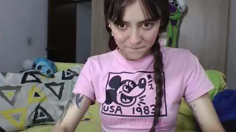 Snapshot of passion_fruit01 chatting on 10/13/25, 11:10 passion_fruit01 online show from 10/13/25, 11:10