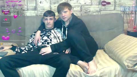 Max tall dark-haired guy with tattoos and Phil blond-haired online show from 05/08/26, 01:44