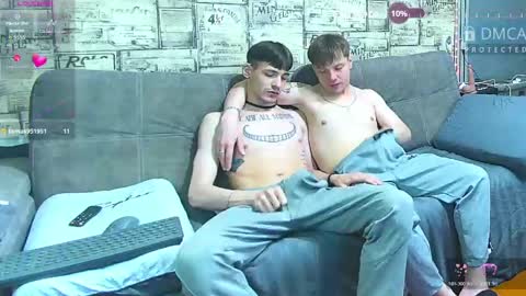 Max tall dark-haired guy with tattoos and Phil blond-haired online show from 06/03/26, 01:19