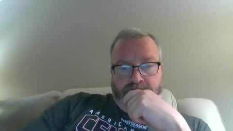 Snapshot of passporttraveler1 chatting on 04/24/26, 01:52 passporttraveler1 online show from 04/24/26, 01:52