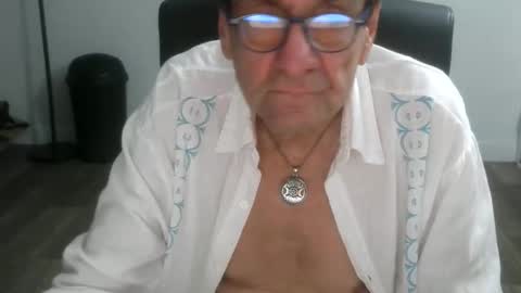 Snapshot of pastelito76 chatting on 01/09/26, 01:41 Bob online show from 01/09/26, 01:41