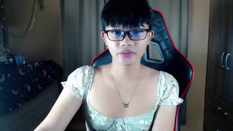 Snapshot of pastilgirl chatting on 07/21/26, 06:38 jobert online show from 07/21/26, 06:38