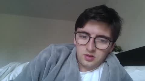 Snapshot of patat1996 chatting on 11/04/25, 09:41 patat1996 online show from 11/04/25, 09:41