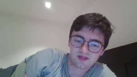 Snapshot of patat1996 chatting on 02/15/26, 11:01 patat1996 online show from 02/15/26, 11:01