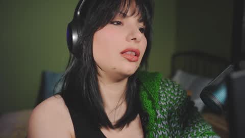 Snapshot of patricia_bennett chatting on 01/01/25, 07:43 Patricia online show from 01/01/25, 07:43