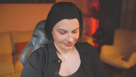 Snapshot of patricia_bennett chatting on 11/07/25, 08:42 Patricia online show from 11/07/25, 08:42