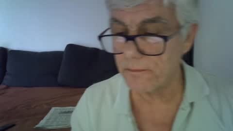 Snapshot of patrick5275 chatting on 12/07/24, 02:57 patrick5275 online show from 12/07/24, 02:57