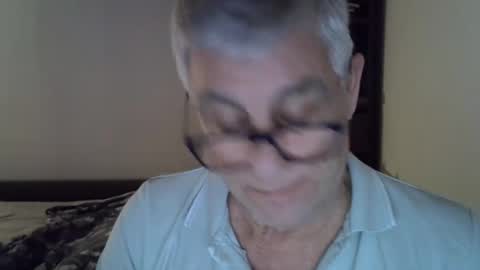 Snapshot of patrick5275 chatting on 12/20/24, 10:22 patrick5275 online show from 12/20/24, 10:22