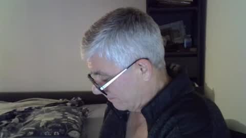Snapshot of patrick5275 chatting on 12/21/24, 08:21 patrick5275 online show from 12/21/24, 08:21