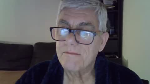 Snapshot of patrick5275 chatting on 12/22/24, 05:12 patrick5275 online show from 12/22/24, 05:12
