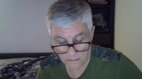 Snapshot of patrick5275 chatting on 01/04/25, 10:34 patrick5275 online show from 01/04/25, 10:34