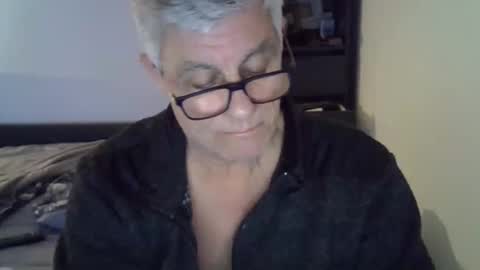 Snapshot of patrick5275 chatting on 01/06/25, 10:05 patrick5275 online show from 01/06/25, 10:05