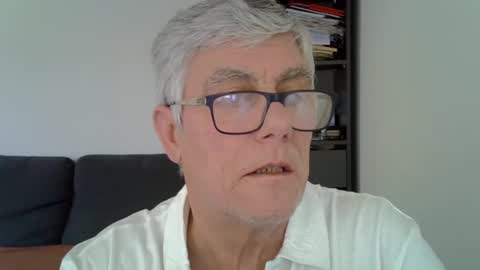 Snapshot of patrick5275 chatting on 02/18/25, 12:49 patrick5275 online show from 02/18/25, 12:49