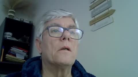 Snapshot of patrick5275 chatting on 02/24/25, 06:38 patrick5275 online show from 02/24/25, 06:38