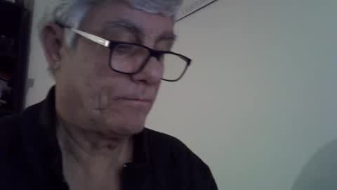 Snapshot of patrick5275 chatting on 02/27/25, 08:53 patrick5275 online show from 02/27/25, 08:53