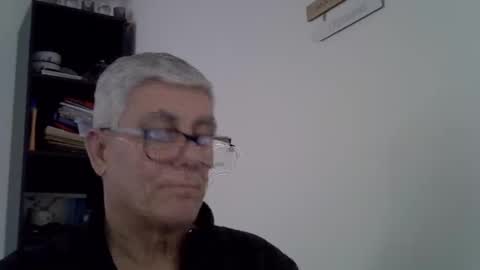 Snapshot of patrick5275 chatting on 03/05/25, 05:08 patrick5275 online show from 03/05/25, 05:08