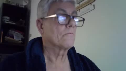 Snapshot of patrick5275 chatting on 03/05/25, 08:21 patrick5275 online show from 03/05/25, 08:21