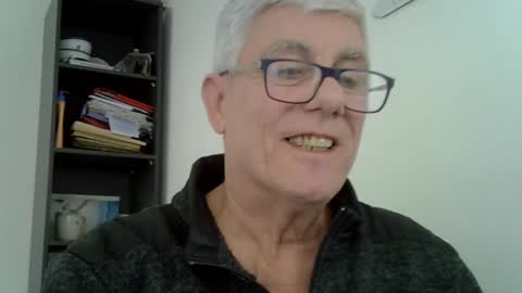 Snapshot of patrick5275 chatting on 03/06/25, 02:40 patrick5275 online show from 03/06/25, 02:40