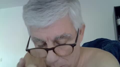 Snapshot of patrick5275 chatting on 09/13/25, 09:09 patrick5275 online show from 09/13/25, 09:09