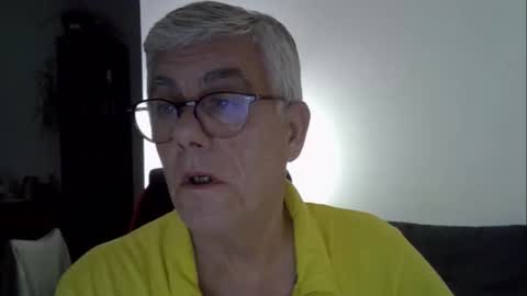 Snapshot of patrick5275 chatting on 10/19/25, 07:58 patrick5275 online show from 10/19/25, 07:58