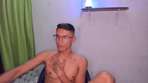 Snapshot of patrick_1_ chatting on 11/26/25, 03:29 EDUAR Independent model online show from 11/26/25, 03:29