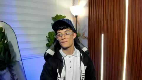 Snapshot of patrick_howland_ chatting on 07/19/26, 03:21 Patrick online show from 07/19/26, 03:21