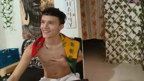 Snapshot of patrick_phoenix chatting on 10/25/25, 03:51 online show from 10/25/25, 03:51