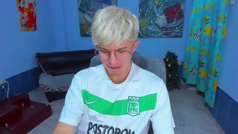 .... online show from 12/15/25, 07:07