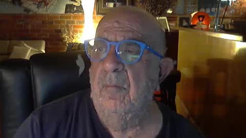 Snapshot of patvac chatting on 01/14/26, 02:23 patvac online show from 01/14/26, 02:23