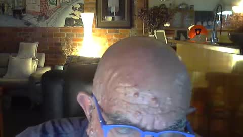 Snapshot of patvac chatting on 02/04/26, 02:01 patvac online show from 02/04/26, 02:01