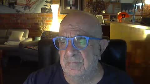 Snapshot of patvac chatting on 02/17/26, 01:07 patvac online show from 02/17/26, 01:07