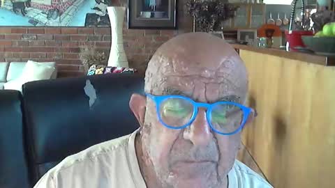 Snapshot of patvac chatting on 02/20/26, 10:43 patvac online show from 02/20/26, 10:43