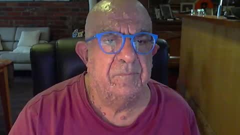 Snapshot of patvac chatting on 02/24/26, 09:13 patvac online show from 02/24/26, 09:13