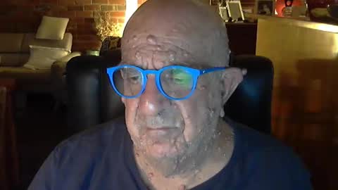 Snapshot of patvac chatting on 02/28/26, 02:29 patvac online show from 02/28/26, 02:29