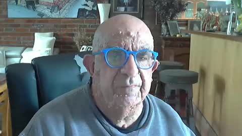 Snapshot of patvac chatting on 06/21/26, 01:19 patvac online show from 06/21/26, 01:19