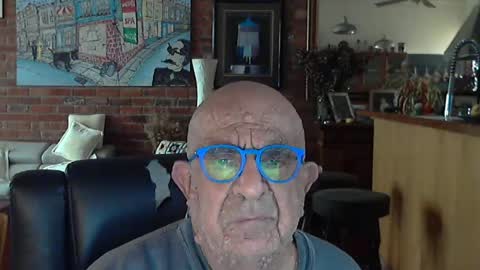 Snapshot of patvac chatting on 06/25/26, 01:38 patvac online show from 06/25/26, 01:38