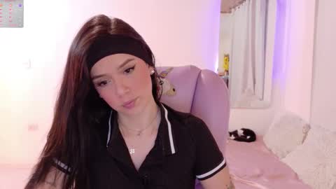 Snapshot of pau_cute chatting on 01/12/26, 09:42 Sofa online show from 01/12/26, 09:42