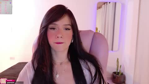 Snapshot of pau_cute chatting on 02/09/26, 04:16 Sofa online show from 02/09/26, 04:16