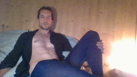 Snapshot of paueriwan chatting on 12/18/25, 08:31 paueriwan online show from 12/18/25, 08:31