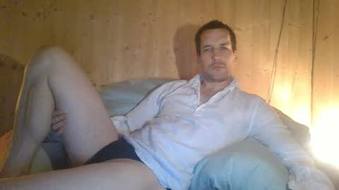 Snapshot of paueriwan chatting on 03/18/26, 11:41 paueriwan online show from 03/18/26, 11:41