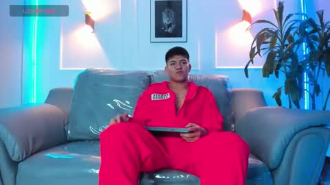 Snapshot of paul27__ chatting on 11/28/25, 02:58 paul27__ online show from 11/28/25, 02:58