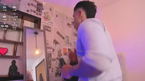 Snapshot of paul_evanss chatting on 02/15/25, 01:49 Paul online show from 02/15/25, 01:49